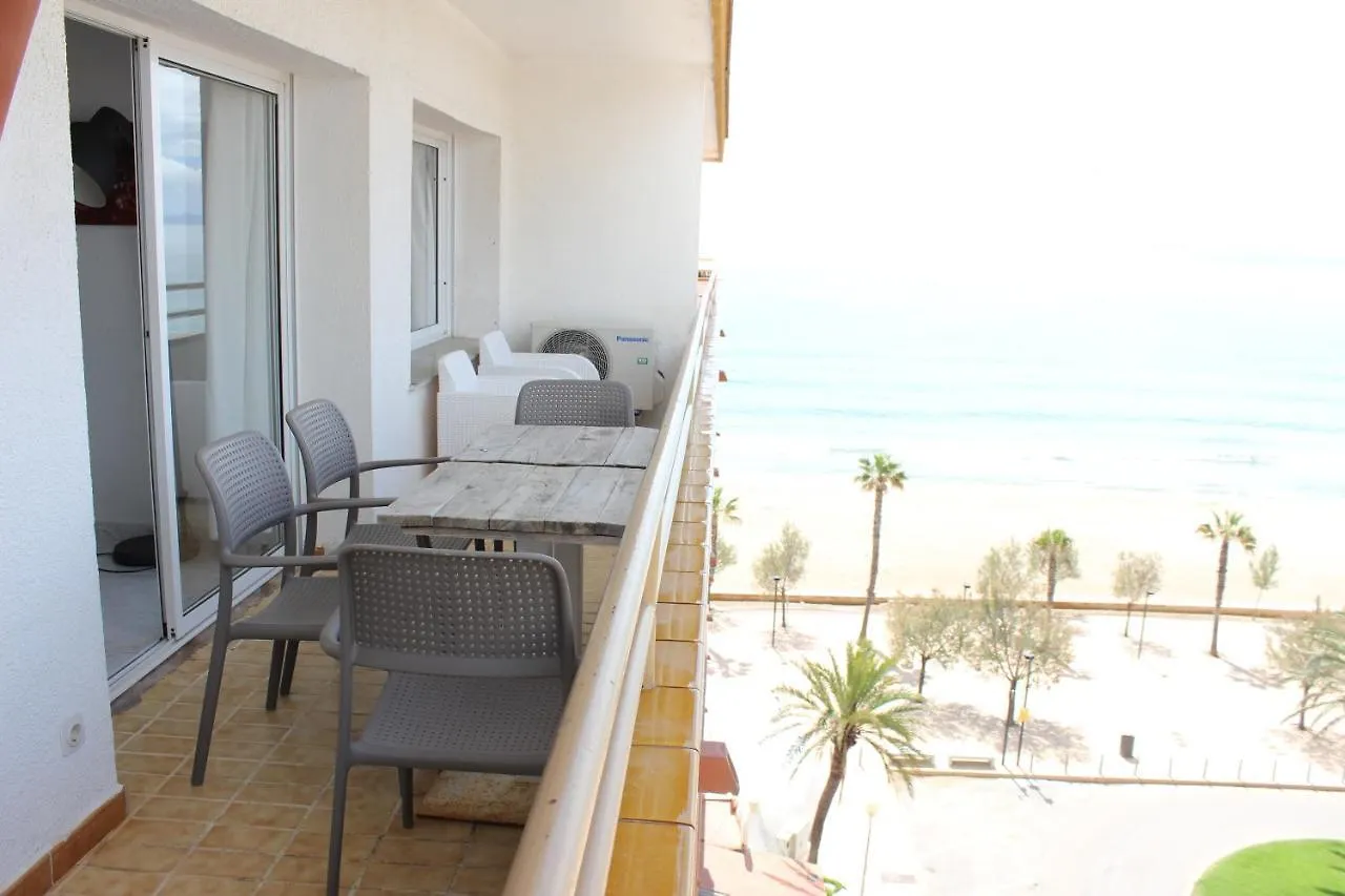 Beautiful Apartment In Front Of Beach, Pool, View Roses 0*,  Spain
